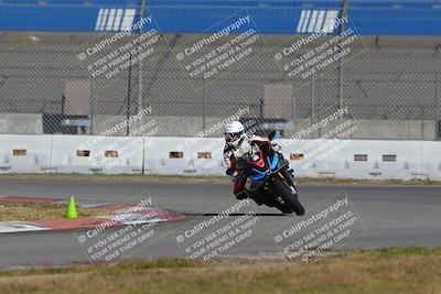 media/Nov-26-2022-Fastrack Riders (Sat) [[b001e85eef]]/Level 2/Session 3 Outside Turn 9/